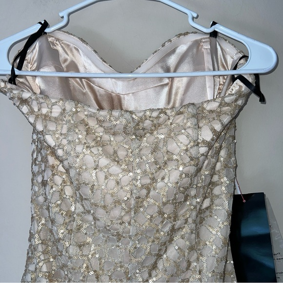 NWT Bebe Gold Cream Sequin Strapless Isis Feather Dress Women’s Medium New Tags - Picture 7 of 11